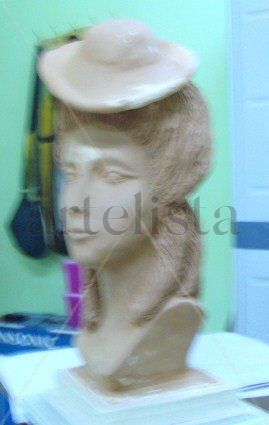 Busto. Pottery Figurative