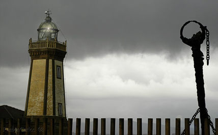 Faro de oro