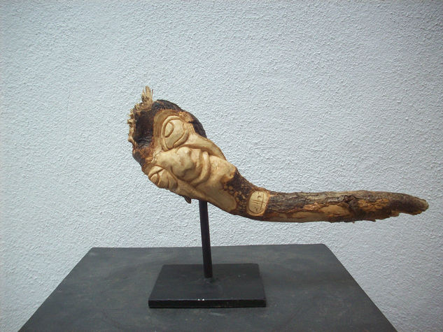 Asun Wood Figurative