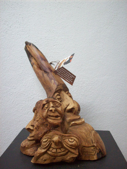 Los niños del arroyo. Wood Figurative