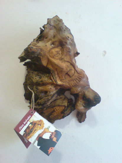 El mellaito. Wood Figurative