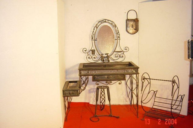 escoltura unica de hierro