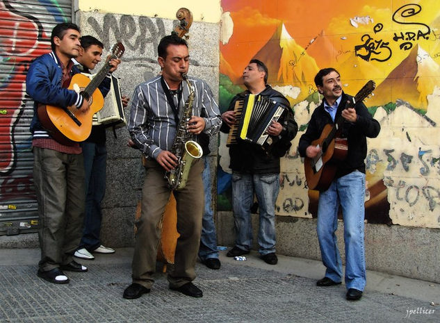 Música en la calle Otras temáticas Color (Digital)