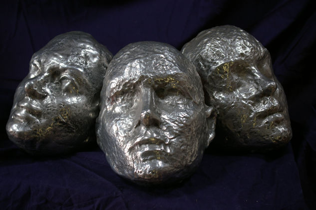 3 estados Metal Figurative