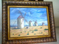 campo con molinos