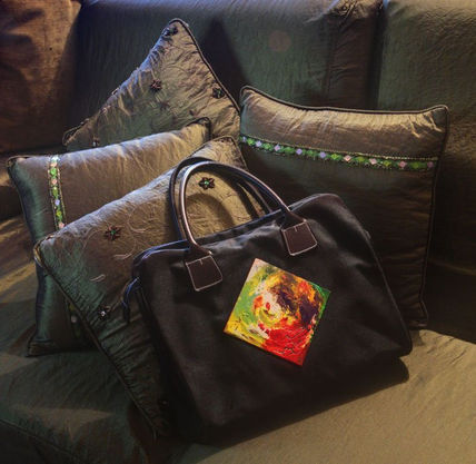 Cojines y bolso...