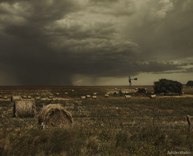 ¨ Tormenta ¨ de la serie Paísajes de Campo 