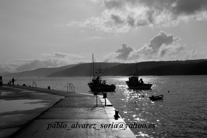 Pesqueros y pescador