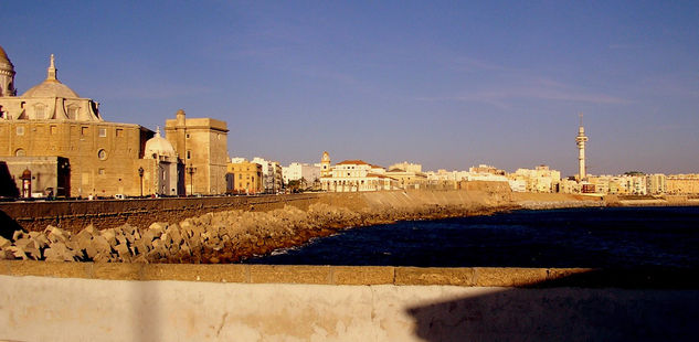 Cádiz Fotoperiodismo y documental Color (Digital)