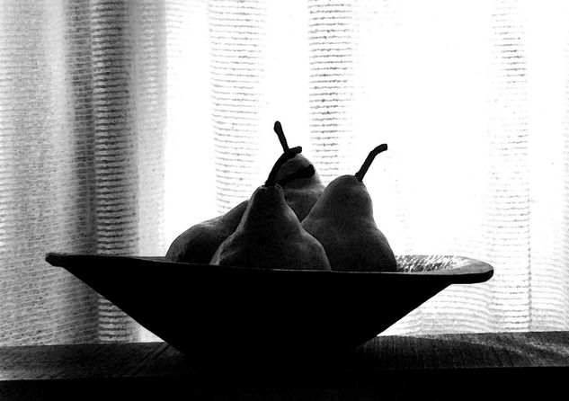 Peras en high key Still lifes Black and White (Manual)