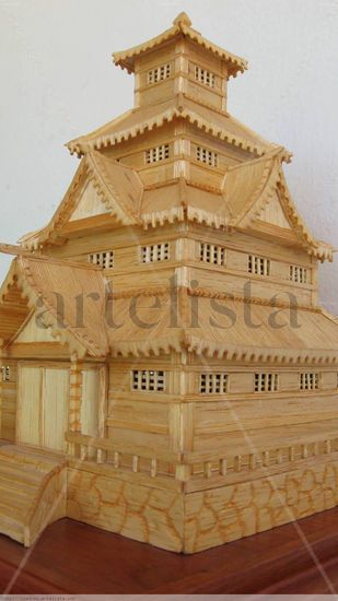 PAGODA ORIENTAL Madera Figurativa