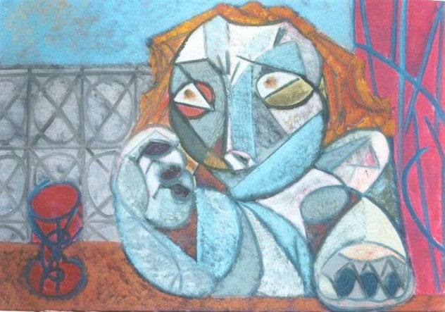 mujer con una copa