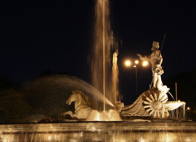 Madrid de noche: Neptuno 