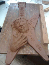 Guitarra con mucha...