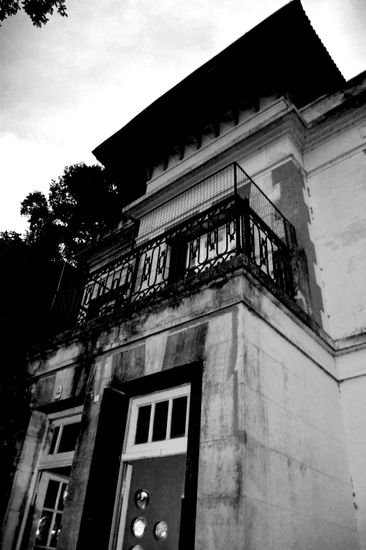 Norman Bates House Architecture and Interiorism Black and White (Digital)