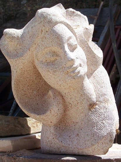 Cabeza de mujer Piedra Figurativa