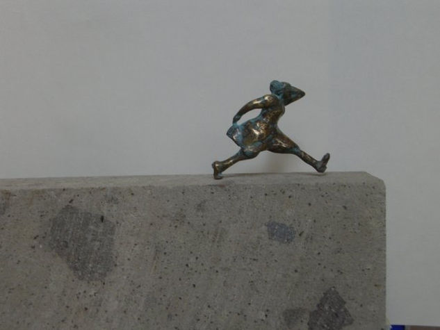 mujer corriendo Mixta Figurativa