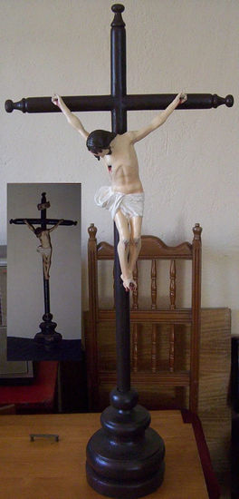 Restauración Imaginería en madera Cristo pedestal Cañete 