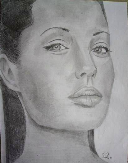 Jolie