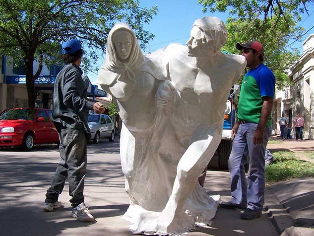 Monumento al Inmigrante Piemontés en argentina Otros Figurativa