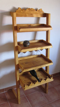 Colonial shelves