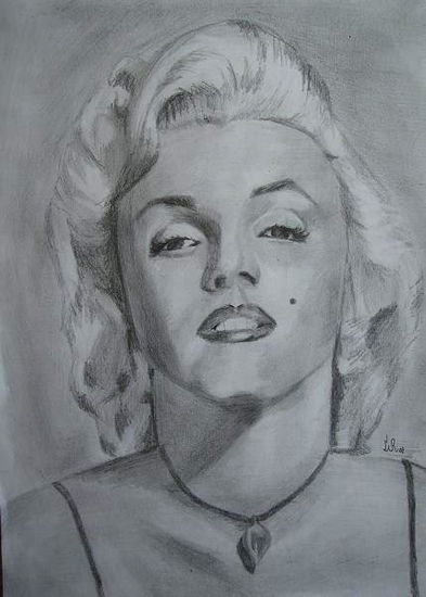 Marilyn Pencil