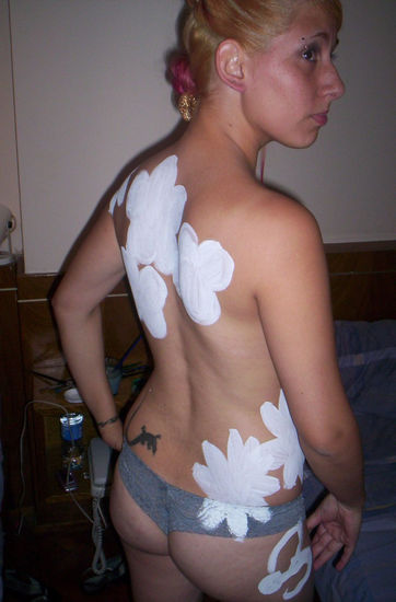 BODY PAINTING 