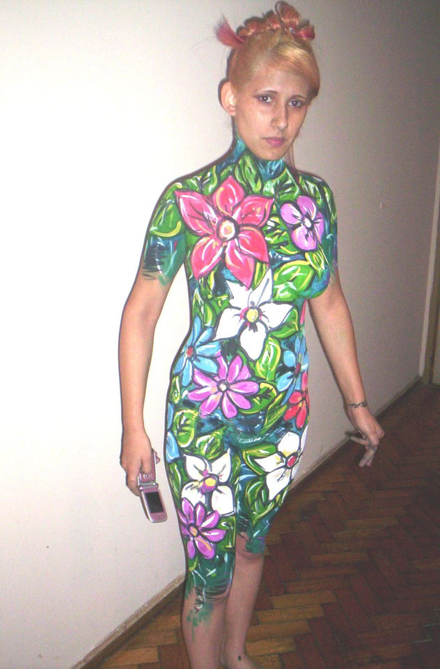 BODY PAINTING