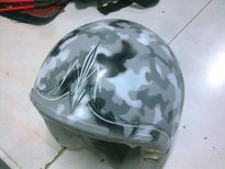 Casco camuflaje