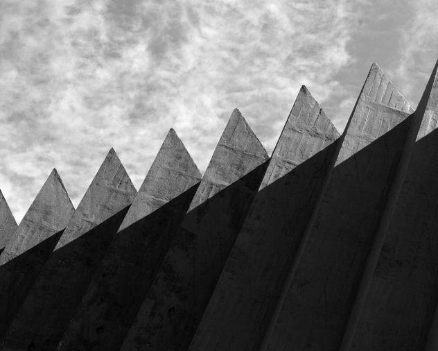 triangular bricksroof