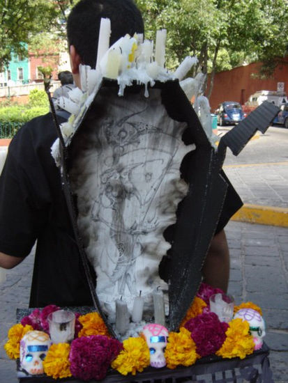 Nuestra Señora de las Mascares como la Santa Muerte 