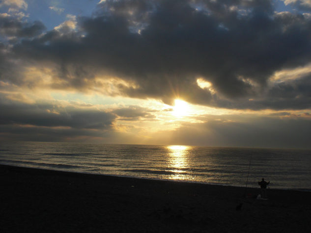 AMANECER EN EL MAR MEDITERRANEO 