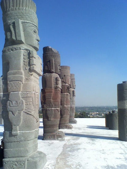 Gigantes de Tula 