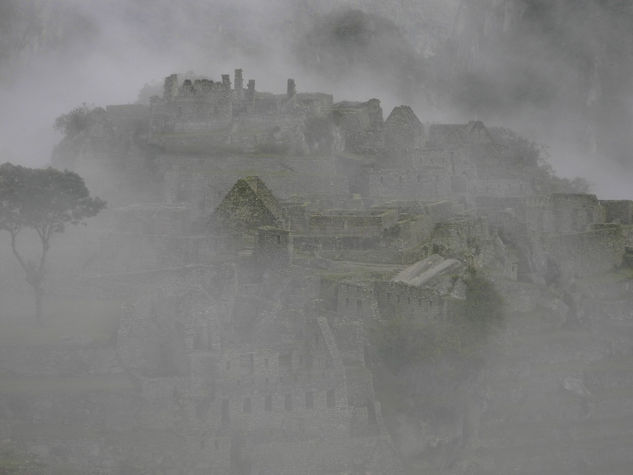 Despertares en Machu Picchu I Travel Color (Digital)