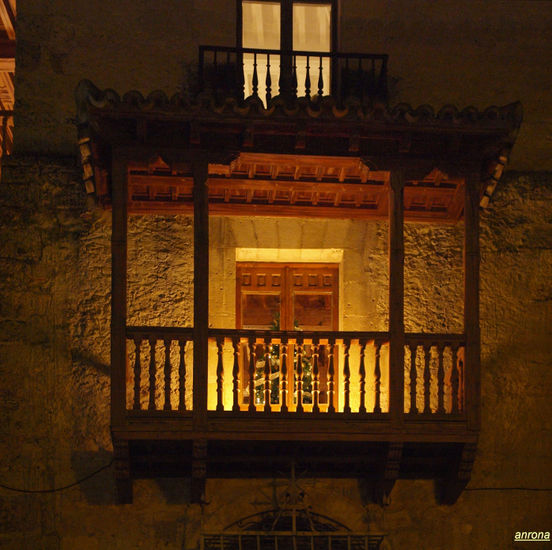 Balcon Colgado Arquitectura e interiorismo Blanco y Negro (Digital)