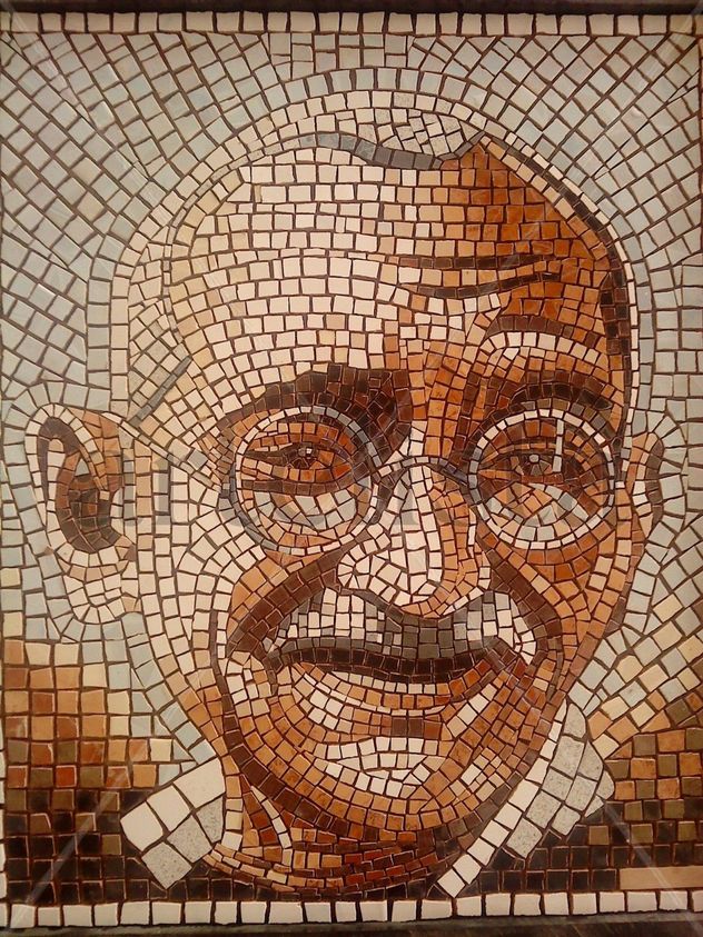 gandhi la sonrisa de la paz, mosaicos