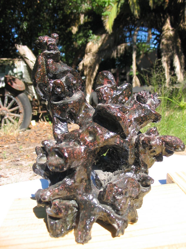 "Escultura negra"