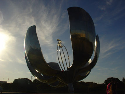 Floralis Generica