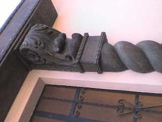 frontis