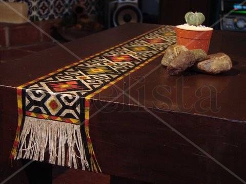 Mesa living en madera guarda mapuche 