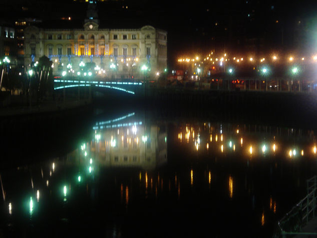 luces sobre la ria Arquitectura e interiorismo Color (Digital)