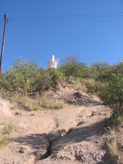 Subiendo el Cerro El Tiro, Ciudad de Belén, Catamarca, Argentina 