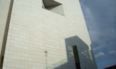 entre edificios