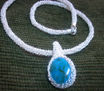 collar turquesa