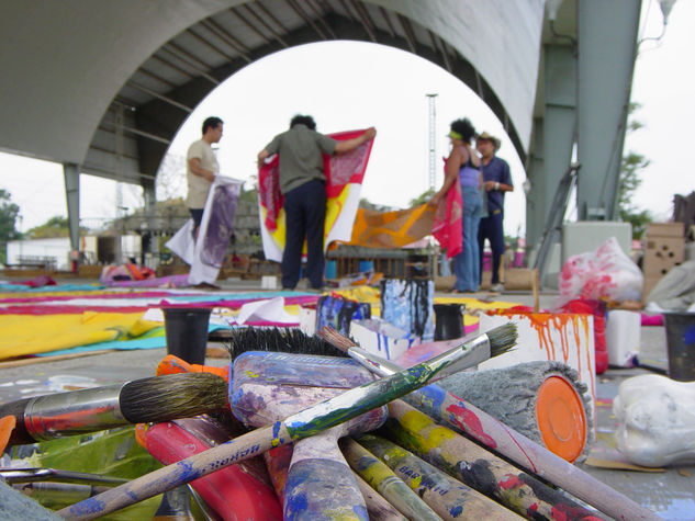 PINTANDO EN CUMBRE TAJIN CON PINTORES DE EL D.F. Y DE COLOMBIA 