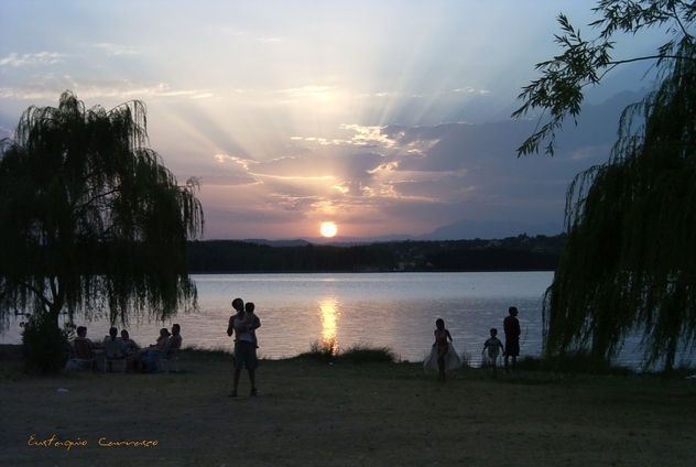 Al caer la tarde  en el pantano