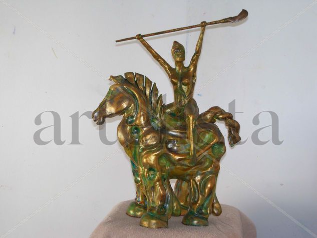 AMAZONA A CABALLO Pottery Figurative