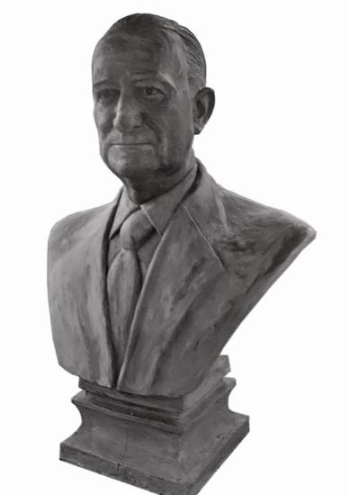 Busto Romero 