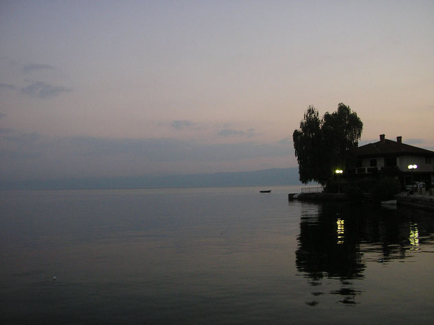 Puesta de sol en Ohrid, sur de Macedonia / Sunset in Ohrid, South of Macedonia
