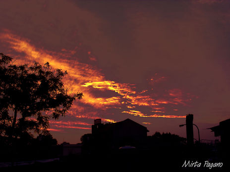 Mi cielo rojo